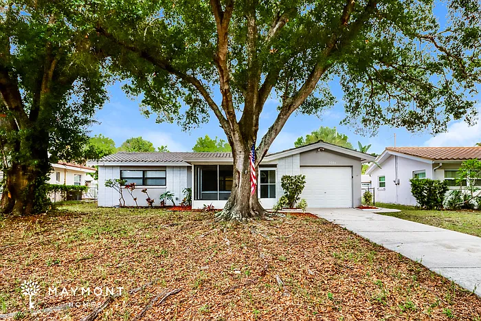 2086 Shadow Ln — Photo 1