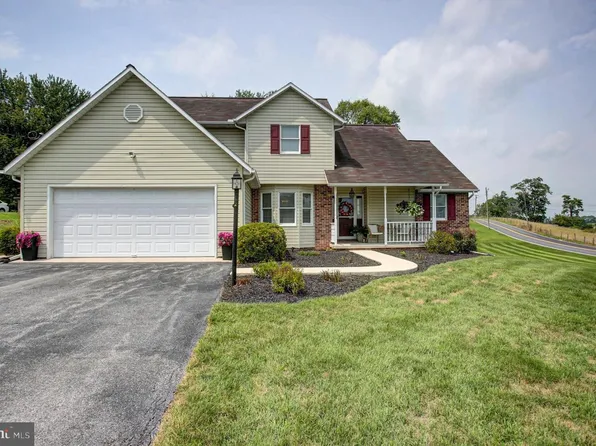 8612 Pa Harry Dr, Chambersburg, PA 17202