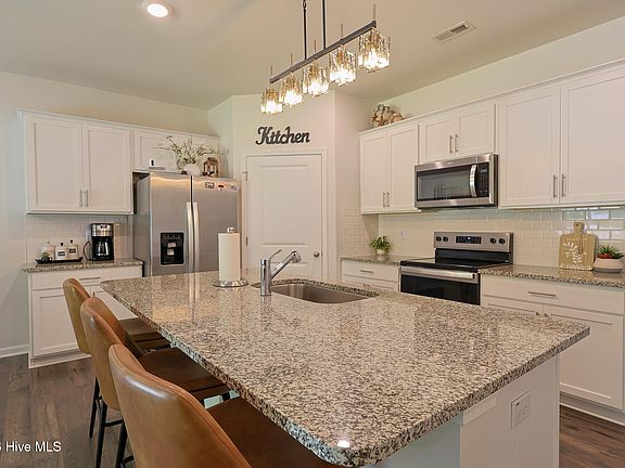 3rd image of 970 Ocean Court