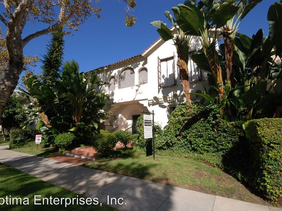 1st image of 148 S Bedford Dr APT 03