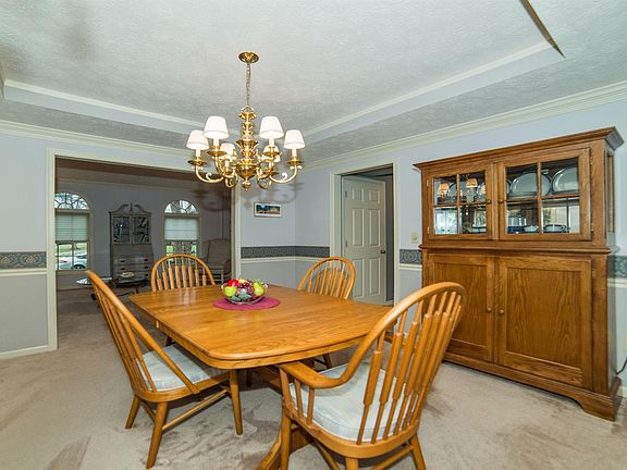 5th image of 8272 Glenhaven Ct