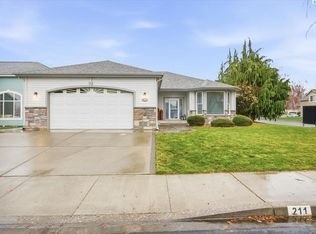 211 Thyme Cir, Richland, WA 99352