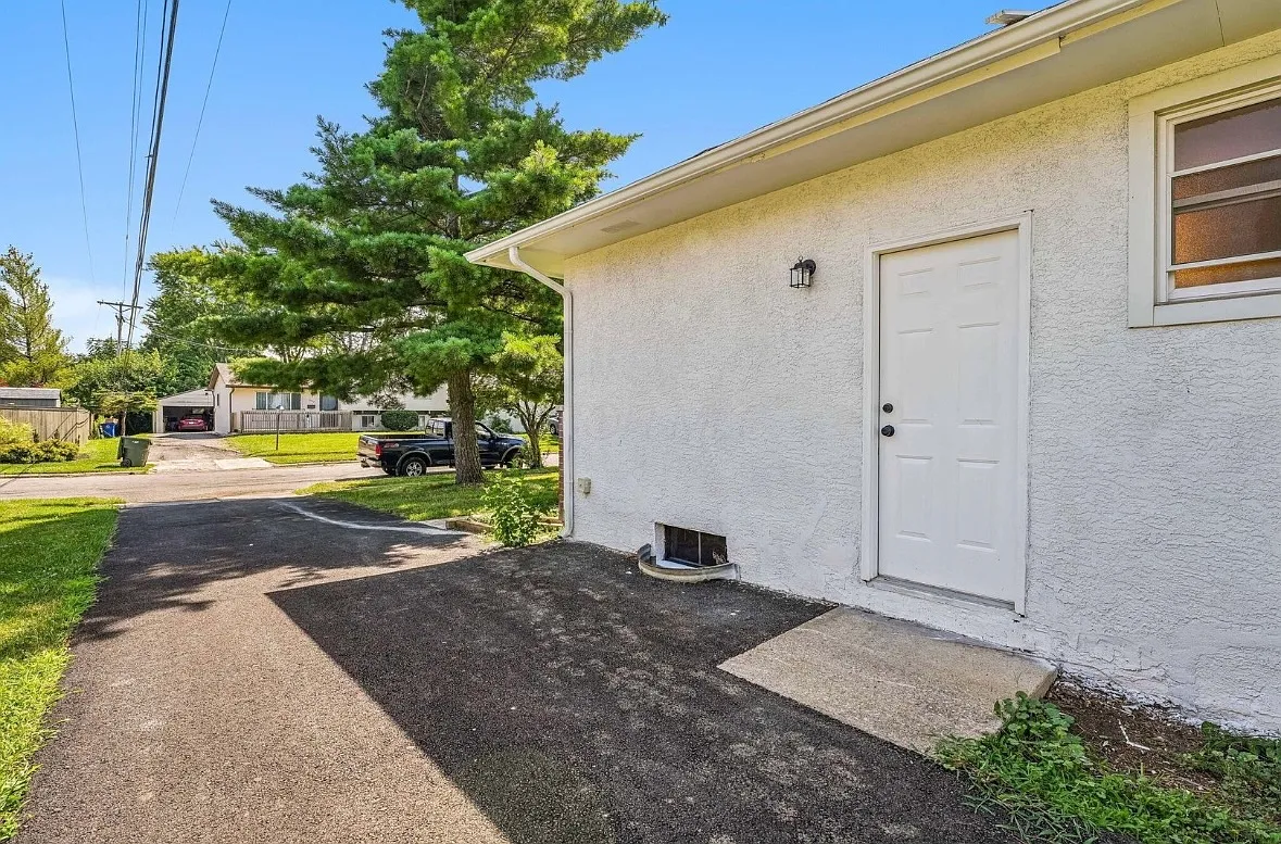 2 bed, 1768 sqft, $1,750 — Photo 4