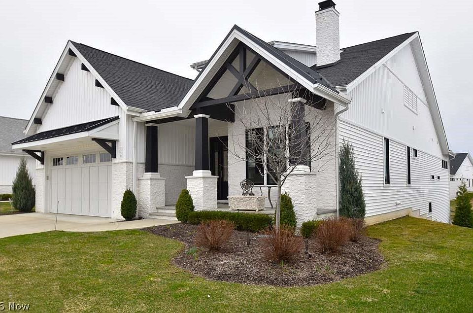 1st image of 113 Bridgeport Way