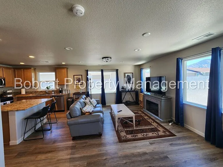 3487 E Garden St — Photo 15