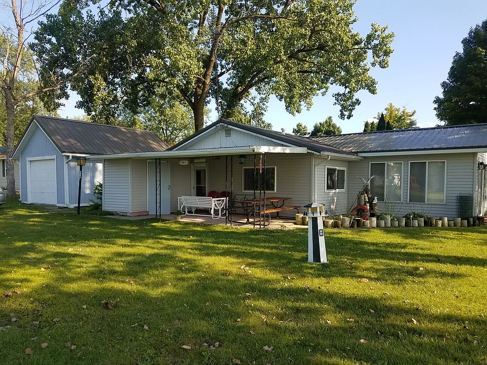 1st image of 3591 W Lakeway Dr #57