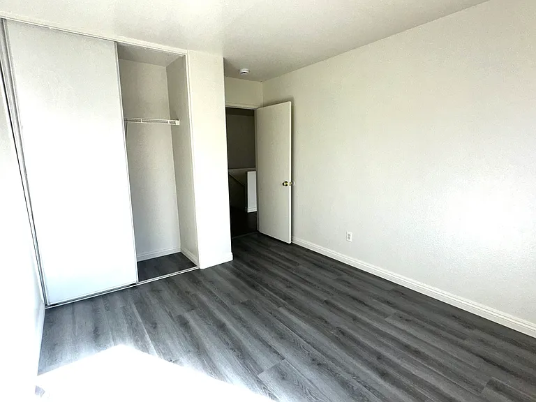 14073 Mare Ln — Photo 7