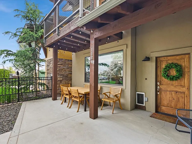 1421 E Lone Creek Dr — Photo 6