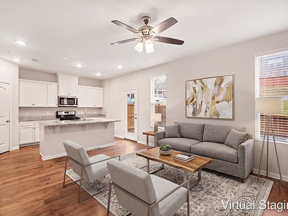 4th image of 826 Kennear Ln