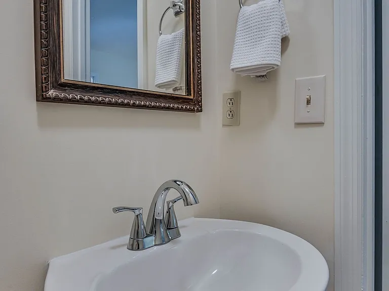 1408 Cedar Hill Rd — Photo 27