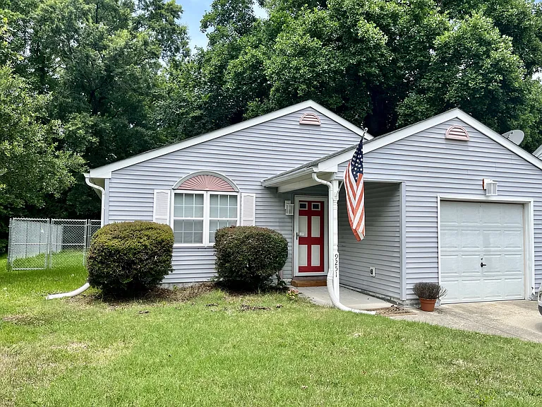 9251 Hickory St — Photo 2