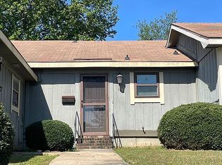 106 Stonehedge Dr, Warner Robins, GA 31088