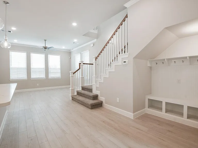 3112 La Ramba Dr S — Photo 6