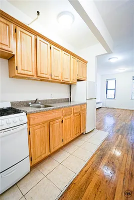 Rented by DSA Realty | media 37