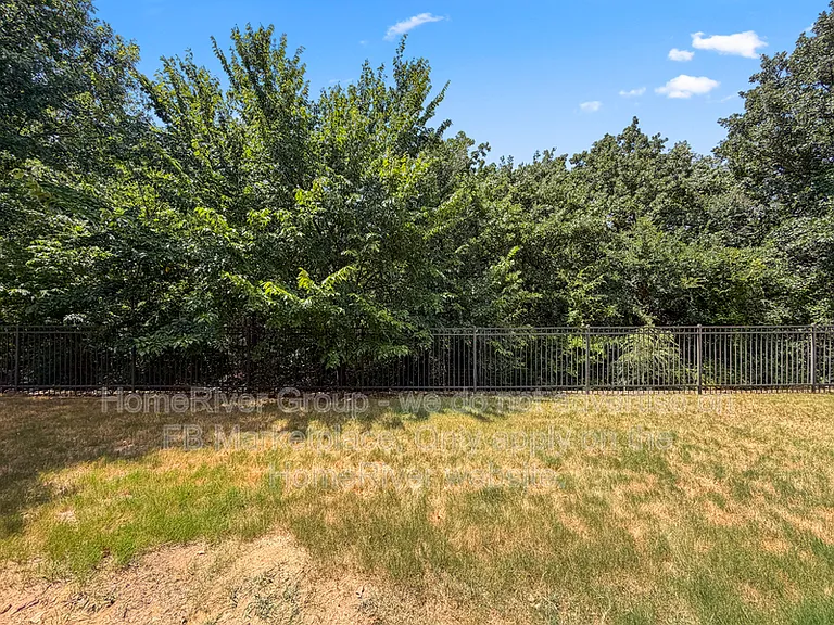 1105 Reese Way — Photo 25
