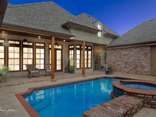 114 Vieux Carre, Bossier City, LA 71111