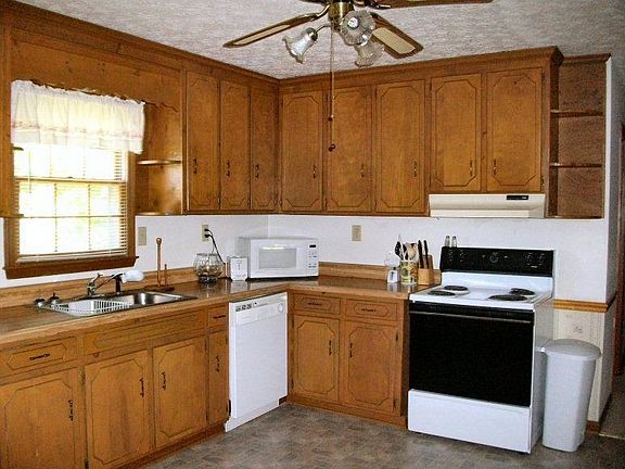 Country-style kitchen