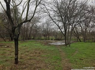 1411 S Medina St, San Antonio, TX 78207