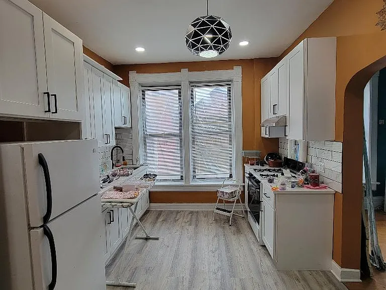 1157 W 19th St #2R — Photo 10