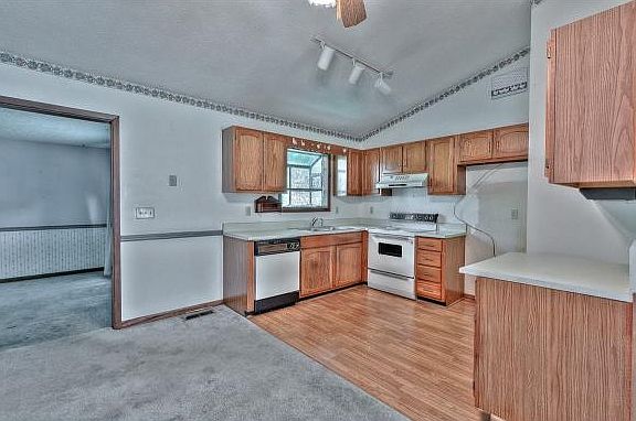 5th image of 1017 Surmont Ct