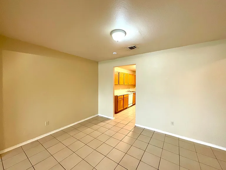 7560 Oak Chase — Photo 21