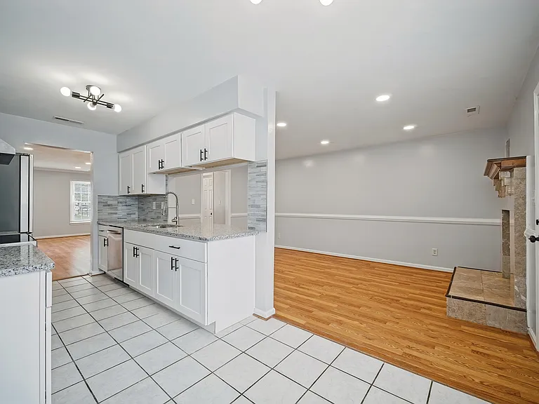 254 Weller Blvd — Photo 14