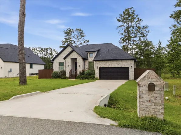 1002 Four Fountains St, Roman Forest, TX 77357