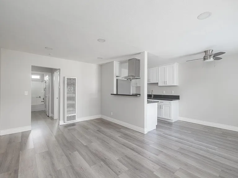 1628 W 218th St #3 — Photo 16