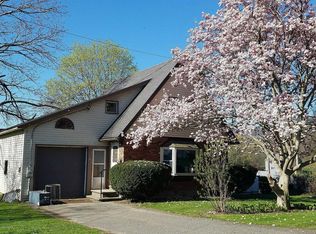 8 Water St, Adams, MA 01220