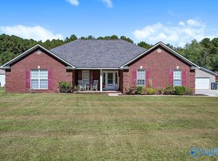 82 Nelson Hollow Rd, Somerville, AL 35670