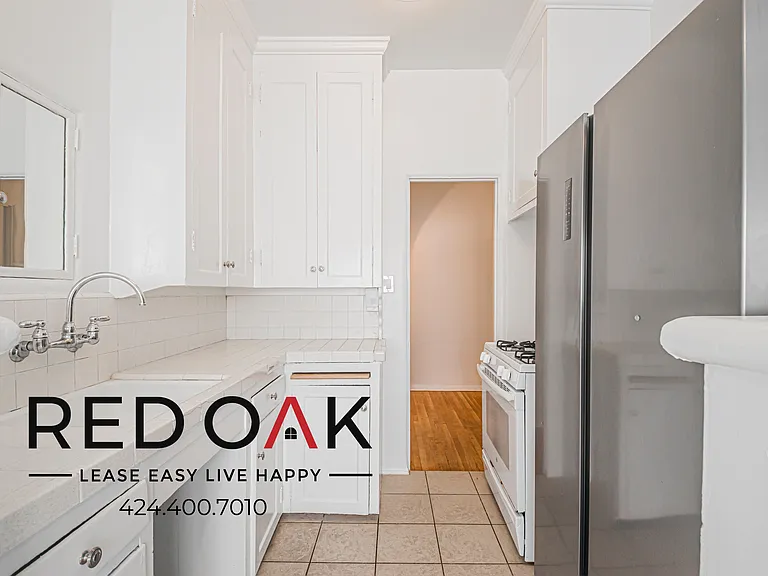 366 N Gardner St #366 — Photo 12