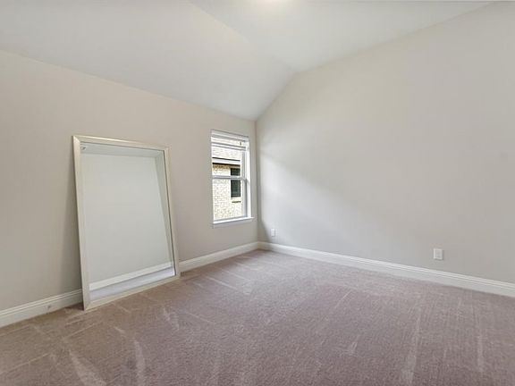 4th image of 784 Fletcher Dr