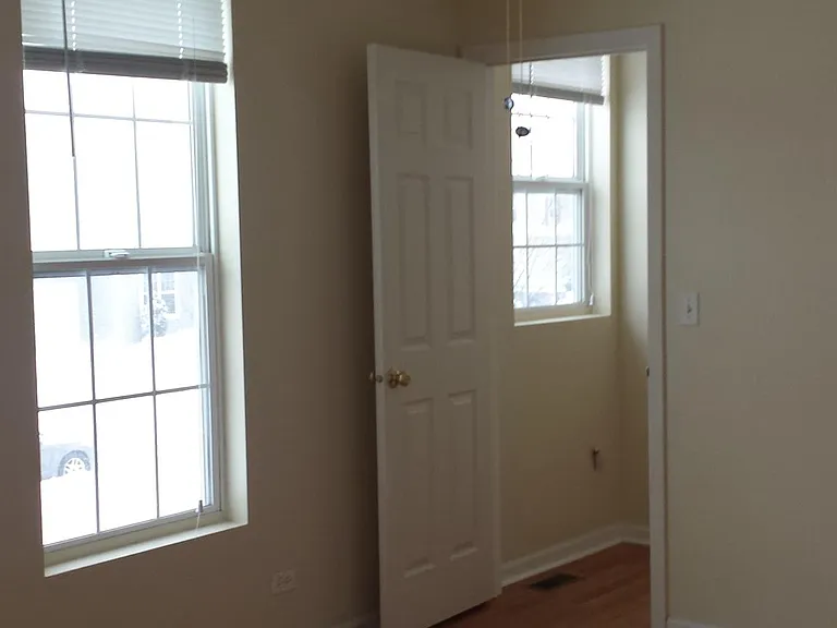 902 Symphony Dr — Photo 4