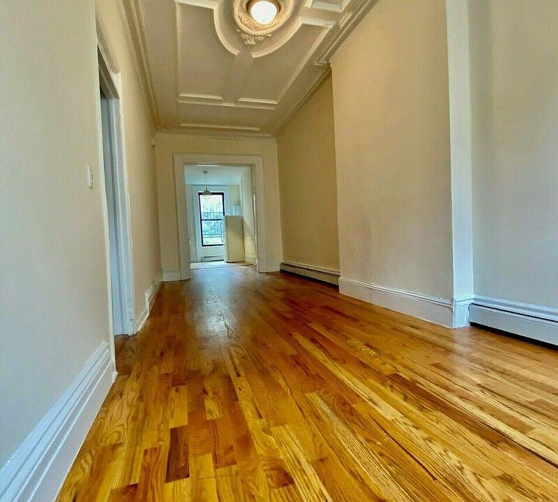 1st image of 414 E 118th St #2