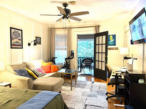 1602 Government St APT 3E, Mobile, AL 36604