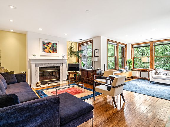 4th image of 4413 N Malden St #2S