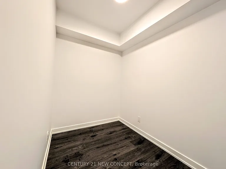 100 Queen St E #1217 — Photo 5