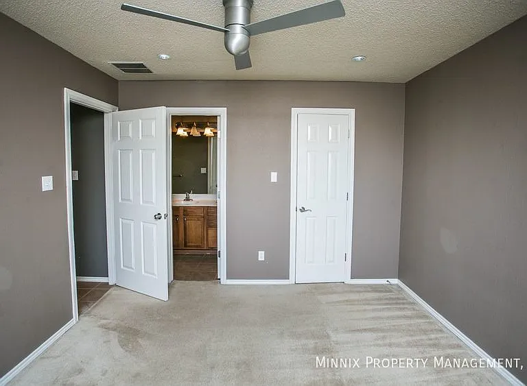 2101 Main St #1 — Photo 38
