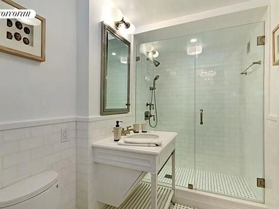 4th image of 530 Park Ave APT 3B