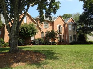 10700 Megwood Dr, Charlotte, NC 28277