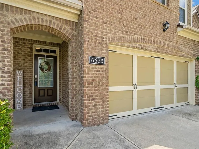 6623 Rivergreen Rd — Photo 2