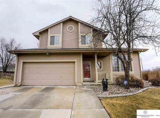 7433 S 155th St, Omaha, NE 68138