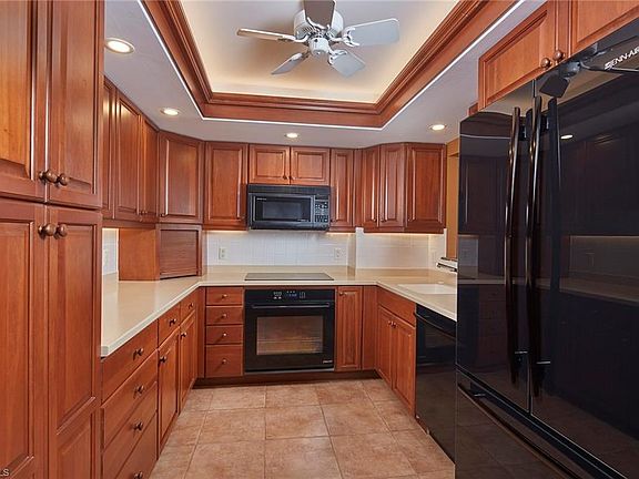 5th image of 3215 Gulf Shore Blvd N APT 701