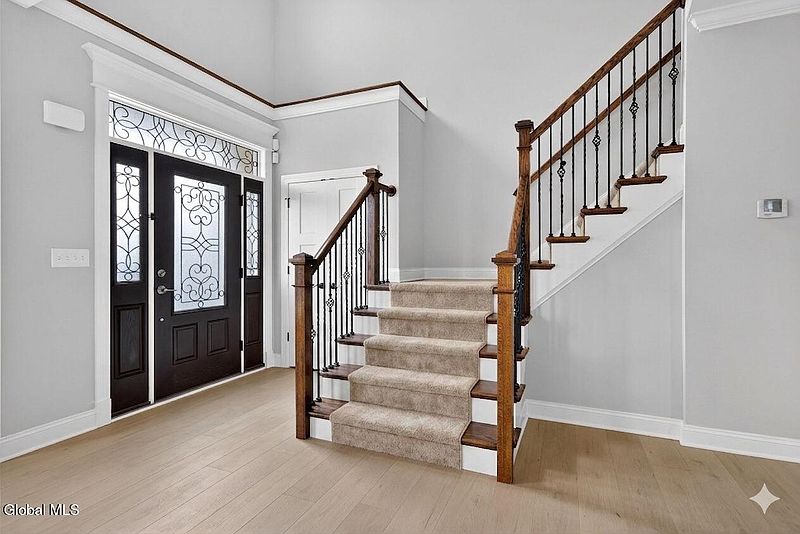 2nd image of 7 Sudbury Square