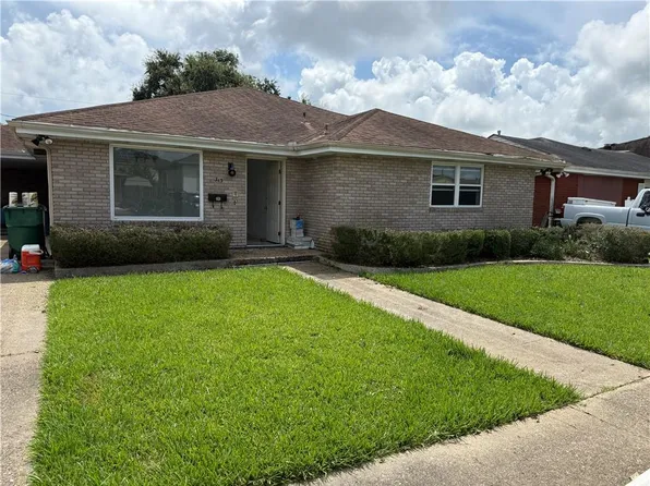 313 Firethorn Dr, Gretna, LA 70056