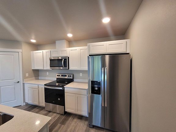 3rd image of 3404 Taylor Ave