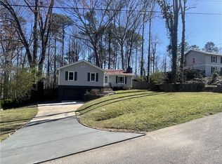 6235 Laurelwood Trl, Flowery Branch, GA 30542