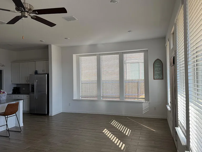2521 Birchcrest Dr — Photo 19