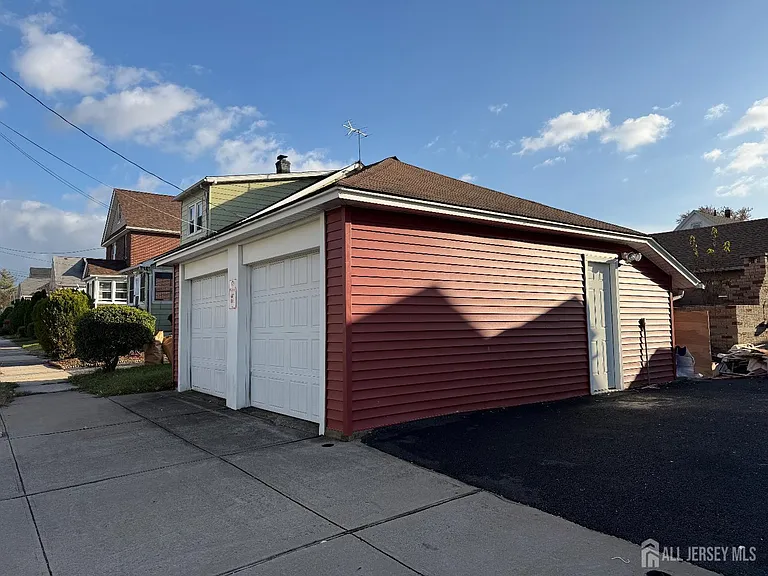 46 Hayward Ave #2 — Photo 8