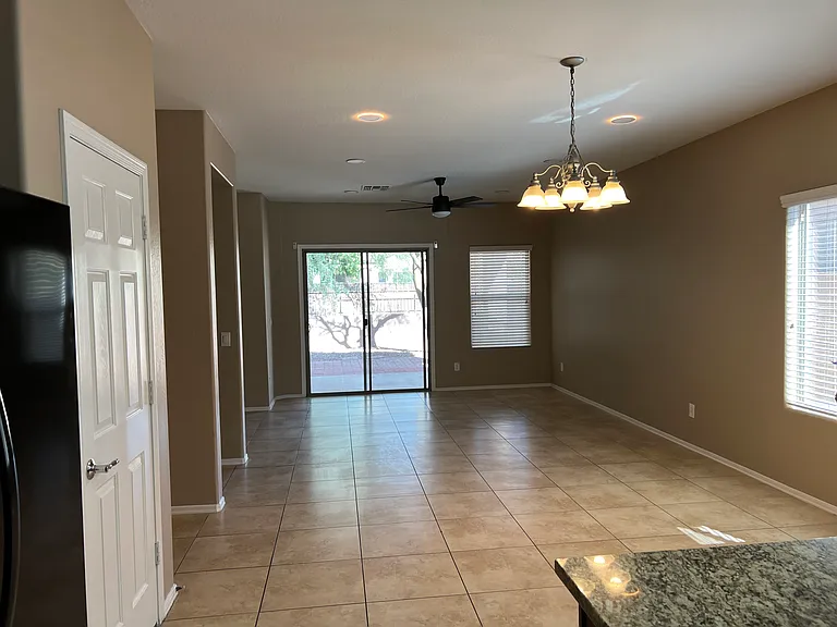 2381 N Monticello Dr — Photo 4